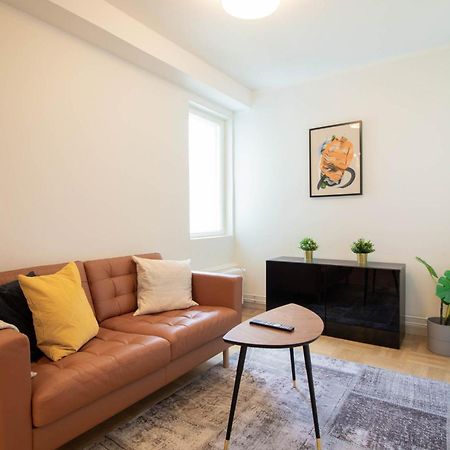 Forenom Serviced Apartments Helsinki Toeoeloe エクステリア 写真