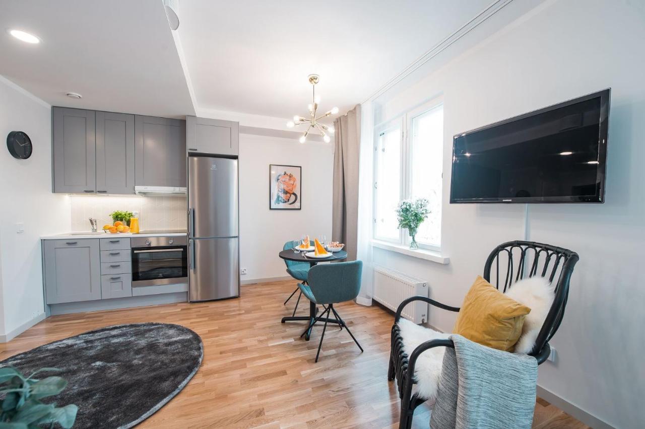 Forenom Serviced Apartments Helsinki Toeoeloe エクステリア 写真