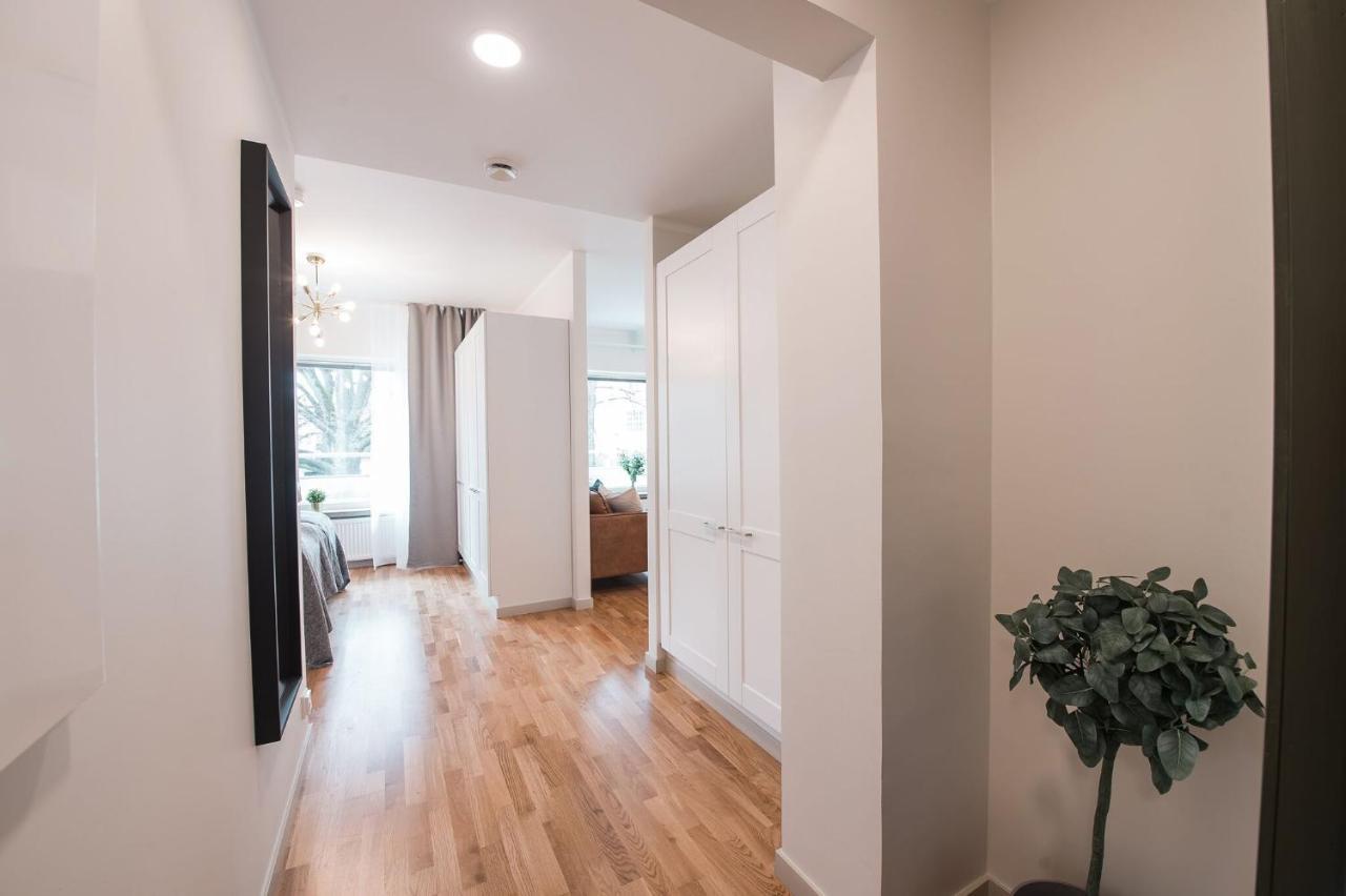 Forenom Serviced Apartments Helsinki Toeoeloe エクステリア 写真